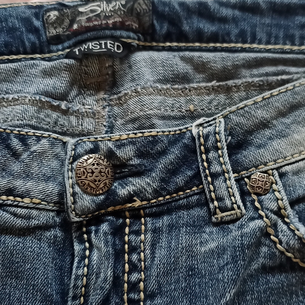 Plus Size Women's distressed Twisted Silver Jeans sz 20 by 31